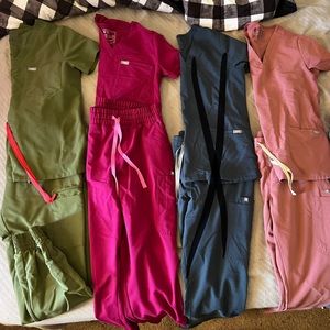 4 FIGS SCRUBS MATCHING SETS WOMENS